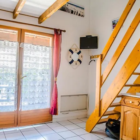 Petite Maison A 300m De La *