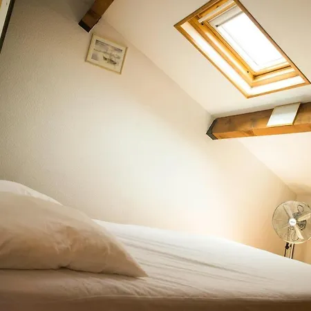 Petite Maison A 300m De La